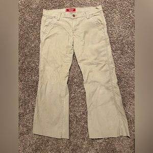 Levi’s low slouch stretch corduroy jean